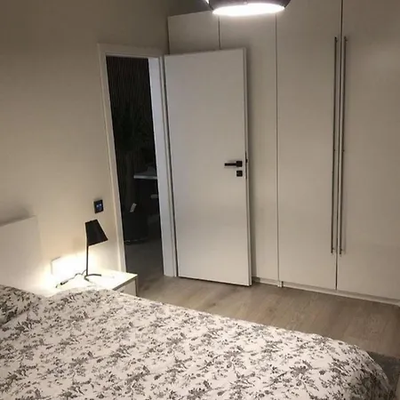 Apartamentul 2 Emil