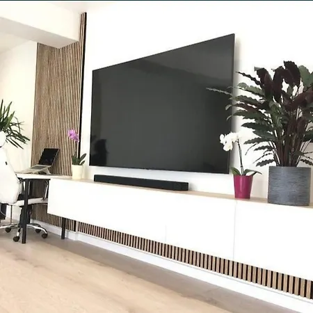 Apartamentul 2 Emil *